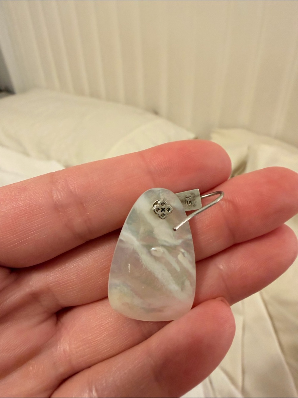 Kendra Scott Pearl Silver Earrings - Picture 2 of 2
